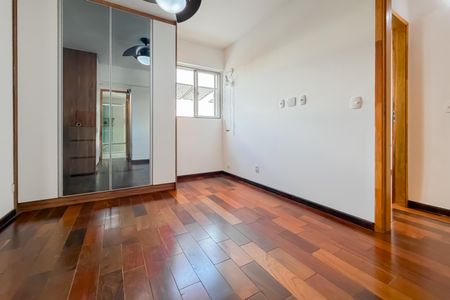Apartamento para alugar com 69m², 3 quartos e 1 vaga Apartamento para alugar com 69m², 3 quartos e 1 vagaSuíte