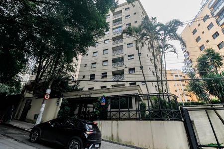 Apartamento para alugar com 58m², 1 quarto e 2 vagasFachada e portaria