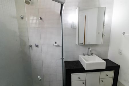 Apartamento para alugar com 58m², 1 quarto e 2 vagasBanheiro da Suíte