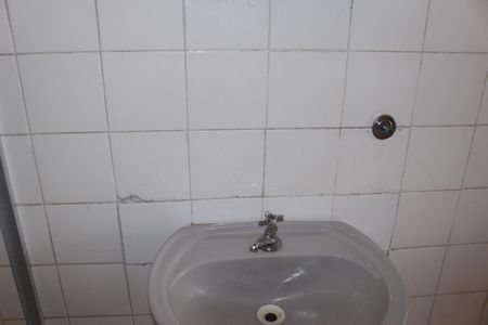 Banheiro Social de kitnet/studio para alugar com 1 quarto, 37m² em Campos Elíseos, São Paulo