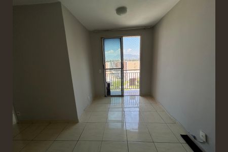 Sala de apartamento para alugar com 2 quartos, 45m² em Pavuna, Nilópolis
