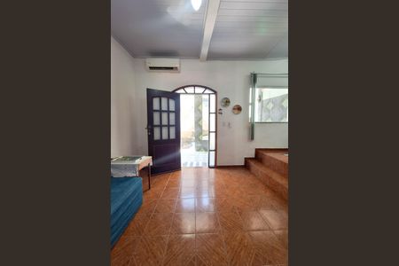 Sala de casa para alugar com 1 quarto, 55m² em itaipu, Niterói