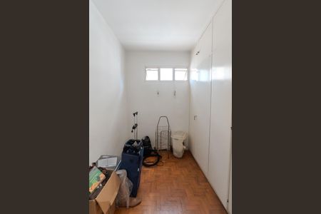 Apartamento à venda com 280m², 4 quartos e 2 vagasQuarto de Serviço