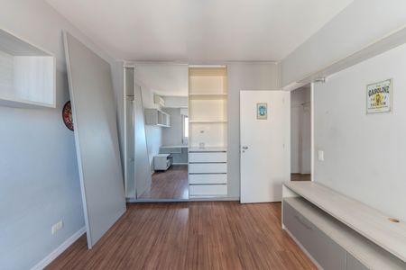 Apartamento à venda com 280m², 5 quartos e 2 vagas Apartamento à venda com 280m², 5 quartos e 2 vagasQuarto 2
