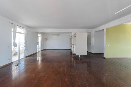 Apartamento à venda com 280m², 5 quartos e 2 vagas Apartamento à venda com 280m², 5 quartos e 2 vagasSala