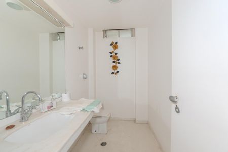 Apartamento à venda com 280m², 4 quartos e 2 vagasLavabo