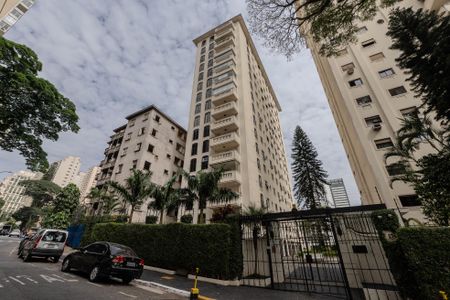 Apartamento à venda com 280m², 4 quartos e 2 vagasFachada