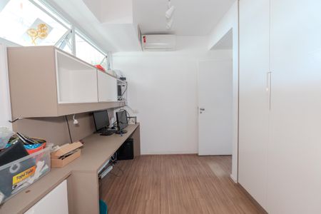 Apartamento à venda com 280m², 4 quartos e 2 vagasEscritório