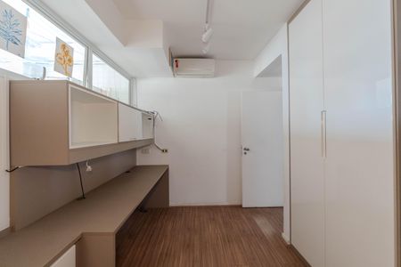 Apartamento à venda com 280m², 5 quartos e 2 vagas Apartamento à venda com 280m², 5 quartos e 2 vagasQuarto 3