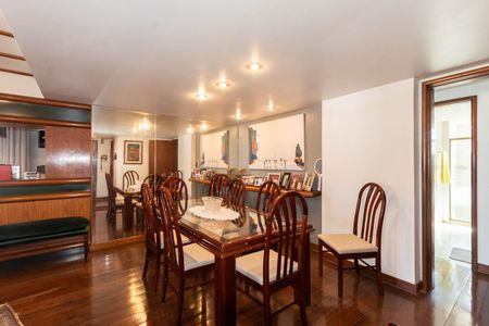 Apartamento à venda com 166m², 4 quartos e 3 vagasSala