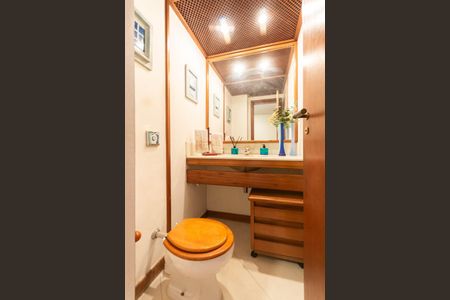 Apartamento à venda com 166m², 4 quartos e 3 vagasLavabo