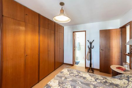 Apartamento à venda com 166m², 4 quartos e 3 vagasSuíte