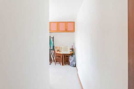 Apartamento à venda com 166m², 4 quartos e 3 vagasQuarto 2