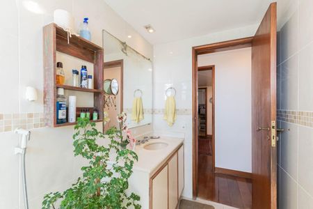 Apartamento à venda com 166m², 4 quartos e 3 vagasBanheiro