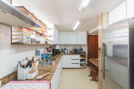 Apartamento à venda com 166m², 4 quartos e 3 vagasCozinha