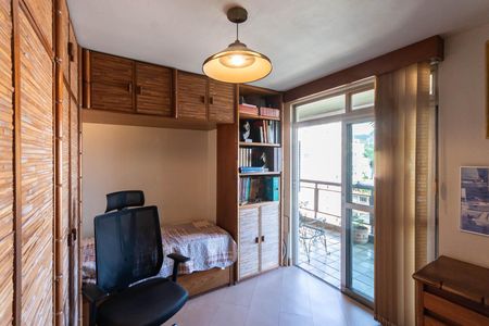 Apartamento à venda com 166m², 4 quartos e 3 vagasQuarto 3