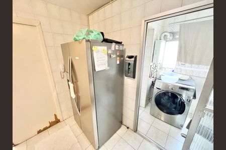 Apartamento para alugar com 65m², 2 quartos e 1 vagaCozinha