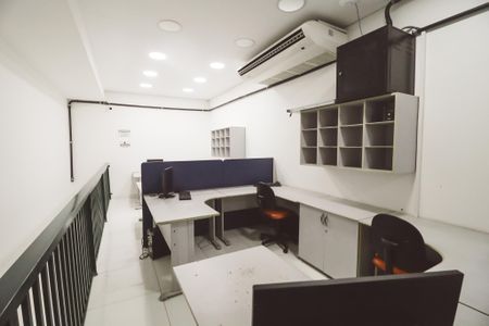 Casa à venda com 224m², 1 quarto e 2 vagasQuarto