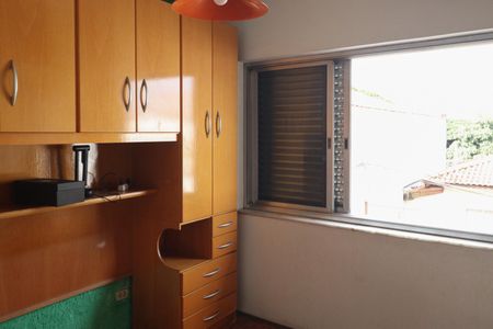 Casa à venda com 83m², 2 quartos e 1 vaga