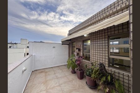 Apartamento à venda com 403m², 3 quartos e 4 vagasTerraço