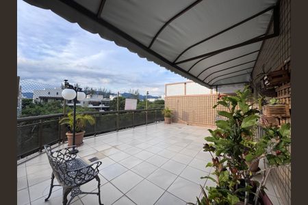 Apartamento à venda com 403m², 3 quartos e 4 vagasVaranda