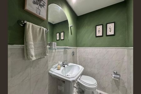 Apartamento à venda com 403m², 3 quartos e 4 vagasLavabo