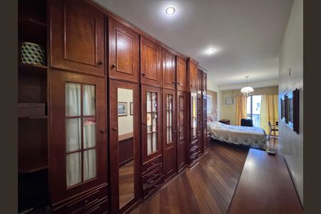 Apartamento à venda com 403m², 3 quartos e 4 vagasSuíte 1