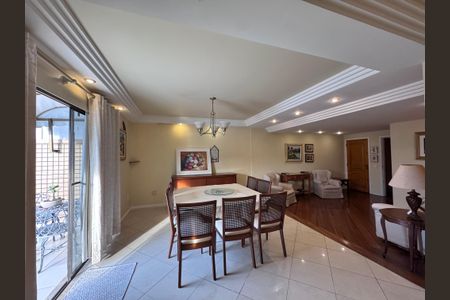 Apartamento à venda com 403m², 3 quartos e 4 vagasSala