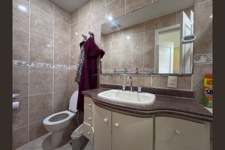 Apartamento à venda com 403m², 3 quartos e 4 vagasSuíte 2 - Banheiro