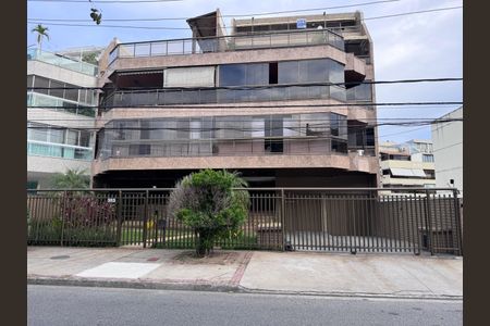 Apartamento à venda com 403m², 3 quartos e 4 vagasFachada