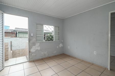 Sala Apartamento 1 de casa à venda com 4 quartos, 200m² em Rubem Berta, Porto Alegre
