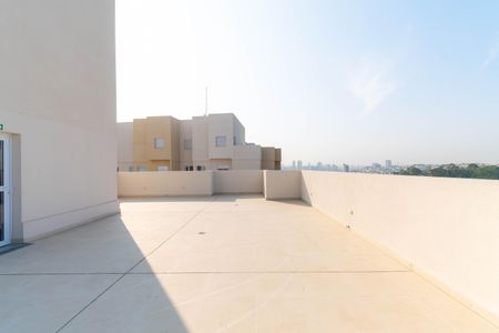 Apartamento para alugar com 32m², 2 quartos e sem vaga