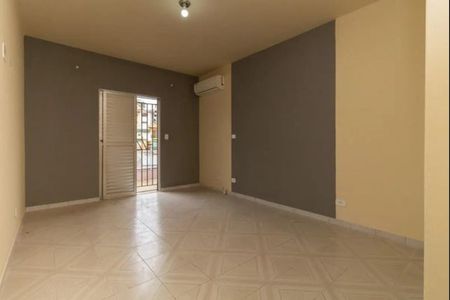 Casa para alugar com 257m², 3 quartos e 2 vagasQuarto