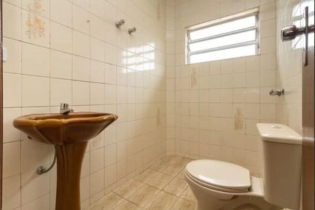 Casa para alugar com 257m², 3 quartos e 2 vagasBanheiro