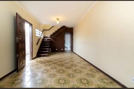 Casa para alugar com 257m², 3 quartos e 2 vagasSala