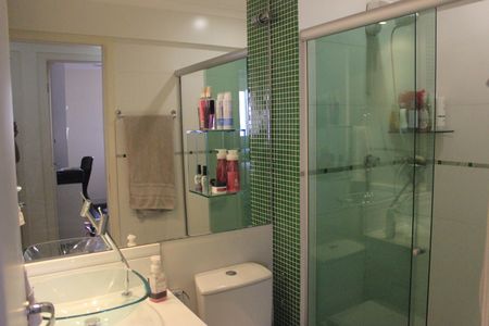 Apartamento à venda com 83m², 3 quartos e 1 vagaBanheiro social 