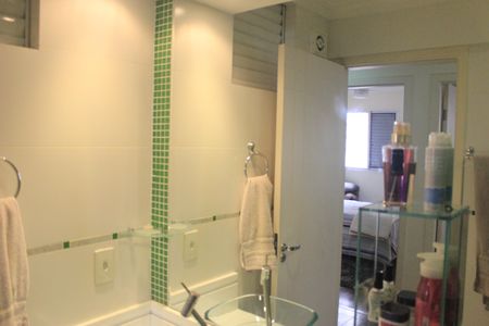 Apartamento à venda com 83m², 3 quartos e 1 vagaBanheiro social 