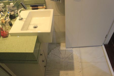 Apartamento à venda com 83m², 3 quartos e 1 vagaBanheiro da Suíte 