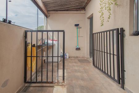 Casa para alugar com 100m², 2 quartos e sem vagaÁrea de serviço