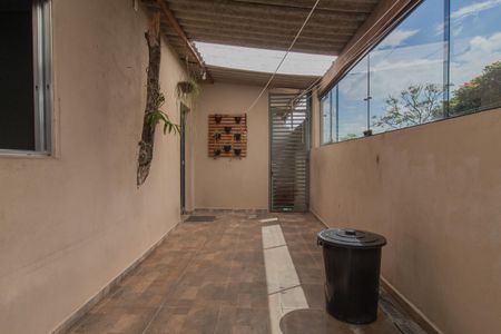 Casa para alugar com 100m², 2 quartos e sem vagaHall de entrada