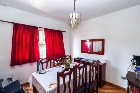 Casa à venda com 333m², 3 quartos e 3 vagasSala