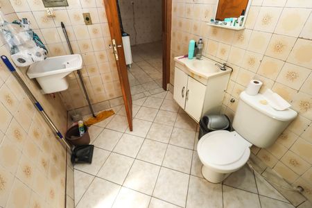 Casa à venda com 333m², 3 quartos e 3 vagasBanheiro