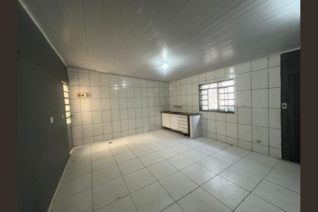 Casa para alugar com 35m², 1 quarto e sem vaga Casa para alugar com 35m², 1 quarto e sem vagaSala/Quarto