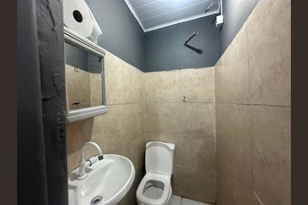 Casa para alugar com 35m², 1 quarto e sem vaga Casa para alugar com 35m², 1 quarto e sem vagaBanheiro