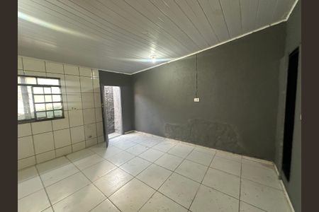 Casa para alugar com 35m², 1 quarto e sem vaga Casa para alugar com 35m², 1 quarto e sem vagaSala/Quarto