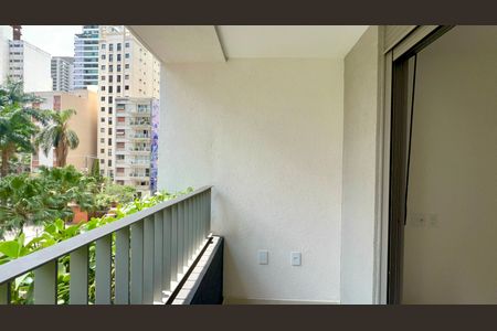 Varanda de kitnet/studio à venda com 1 quarto, 23m² em Pinheiros, São Paulo