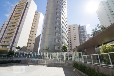 Apartamento à venda com 104m², 2 quartos e 2 vagas Apartamento à venda com 104m², 2 quartos e 2 vagasFachada