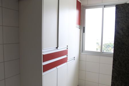 Apartamento para alugar com 70m², 2 quartos e 1 vagaCozinha e Área de Serviço