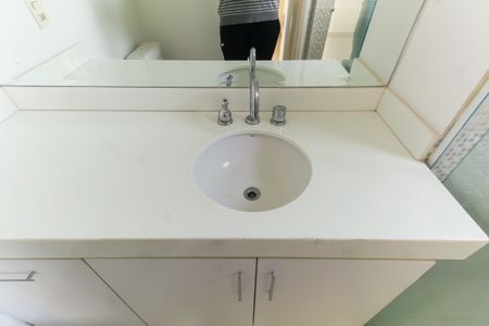 Apartamento à venda com 201m², 3 quartos e 4 vagasBanheiro da Suíte 1