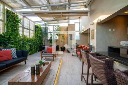 Apartamento à venda com 201m², 3 quartos e 4 vagasÁrea comum - Salão de festas